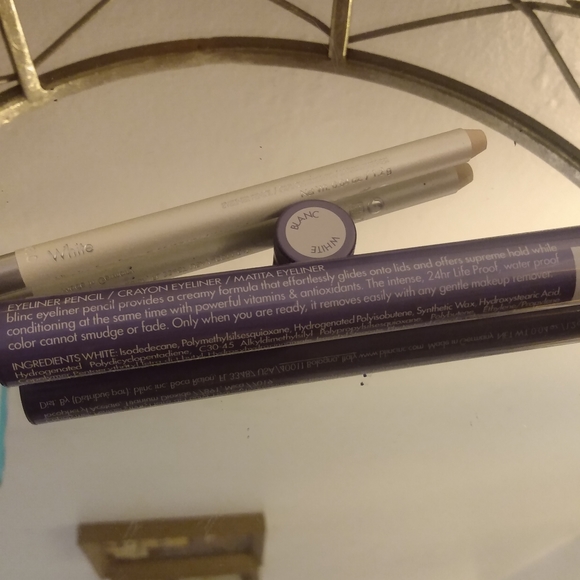 Blinc, White Eyeliner pencil .04oz/1.2g - Picture 4 of 4